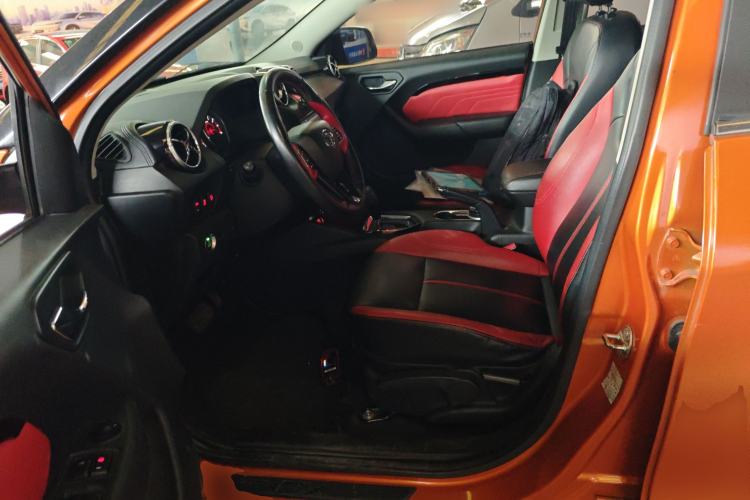 Used Soueast DX3 2016 1.5T CVT Flagship Model Left Front Seat