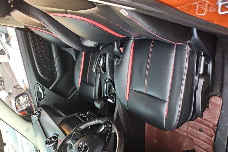 Used Soueast DX3 2016 1.5T CVT Flagship Model Left Front Seat