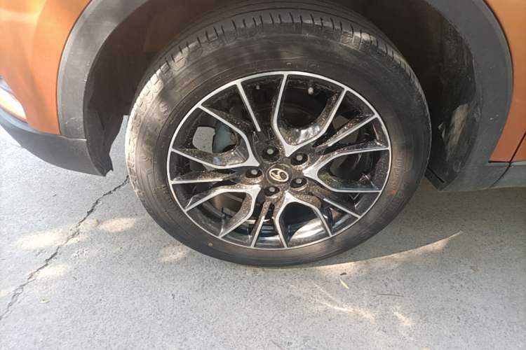 Used Soueast DX3 2016 1.5L Manual Flagship Version Left Front Wheel Hub