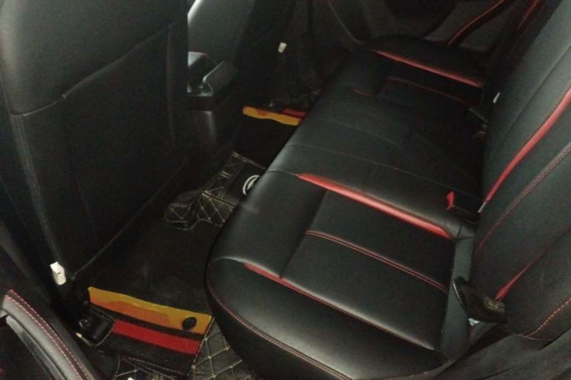 Used Soueast DX3 2016 1.5T CVT Flagship Model Left Rear Seat