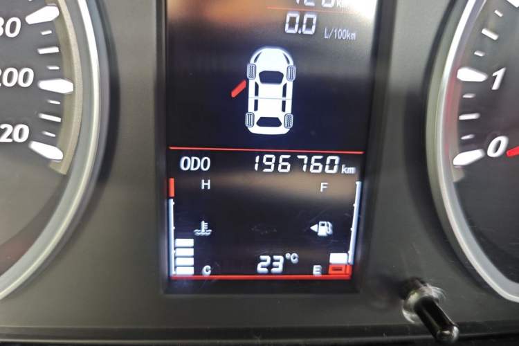 Used Soueast DX3 2016 1.5L Manual Luxury Edition Odometer Close Up
