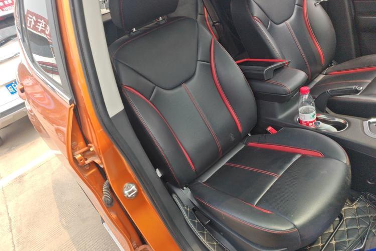 Used Soueast DX3 2016 1.5T CVT Prestige Edition Right Front Seat