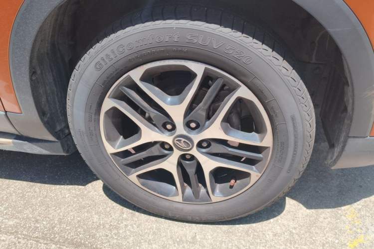 Used Soueast DX3 2016 1.5T CVT Prestige Edition Right Front Wheel Hub