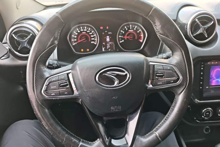 Used Soueast DX3 2016 1.5T CVT Flagship Model Steering Wheel