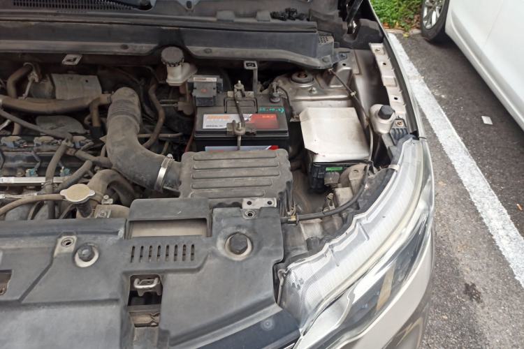 Used Soueast DX3 2018 1.5T CVT Luxury Model Engine Bay Left