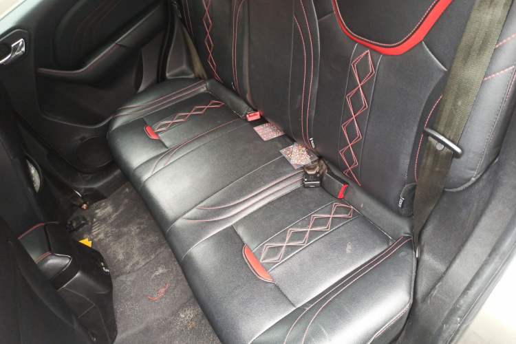 Used Soueast DX3 2018 1.5T CVT Luxury Model Left Rear Seat