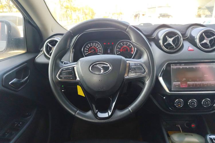 Used Soueast DX3 2018 1.5L Manual Luxury Model Steering Wheel
