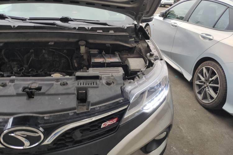 Used Soueast DX3 2018 1.5L Manual Luxury Model Engine Bay Left
