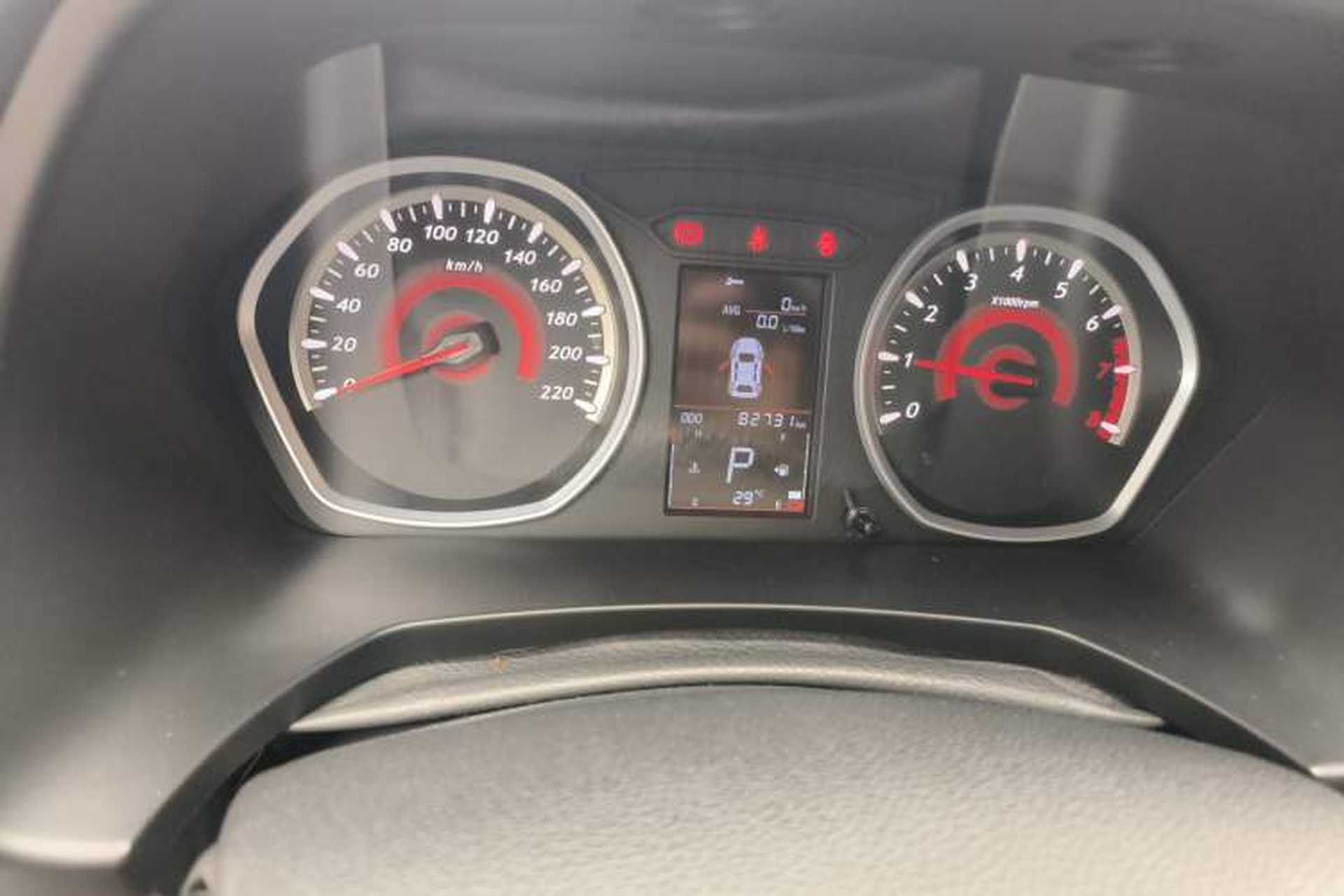 Used Soueast DX3 2018 1.5T CVT Luxury Model Odometer Close Up