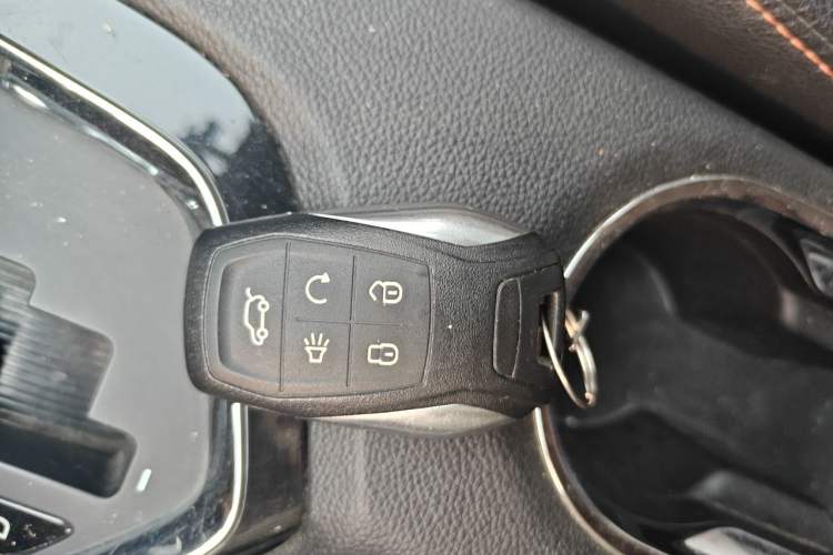 Used Soueast DX3 2018 1.5T Outdoor Edition CVT Prestige Model Vehicle Key
