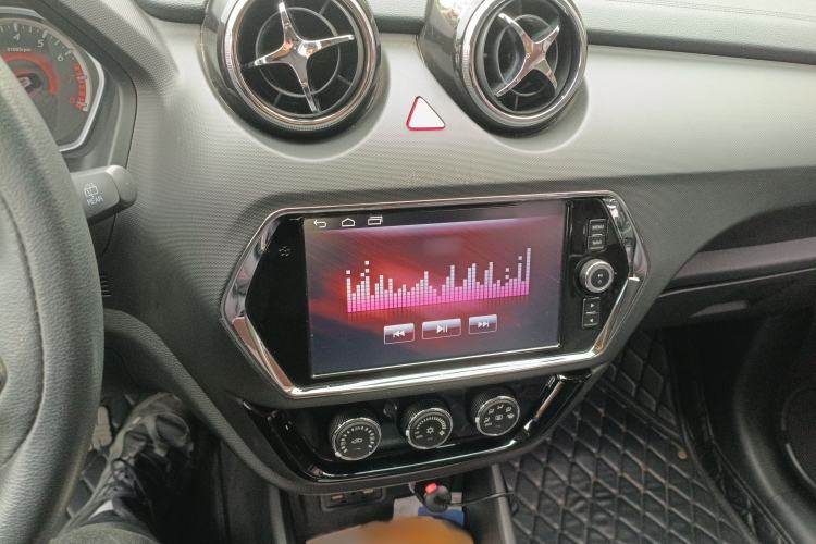 Used Soueast DX3 2018 1.5T CVT Luxury Model Audio And AC Panel