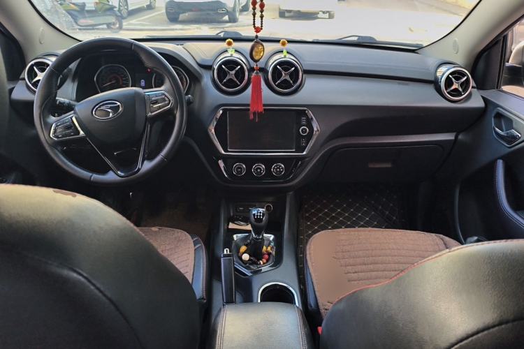 Used Soueast DX3 2018 1.5L Manual Luxury Model Center Console