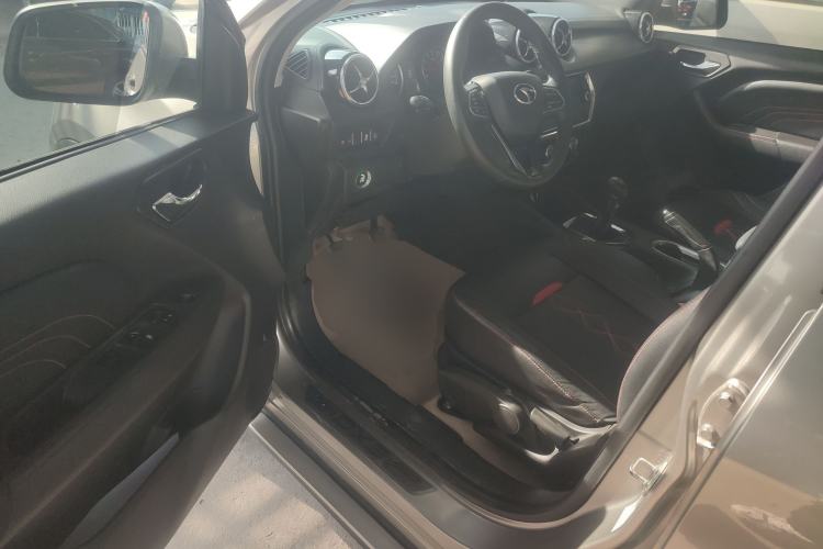 Used Soueast DX3 2018 1.5L Manual Luxury Model Driver Seat