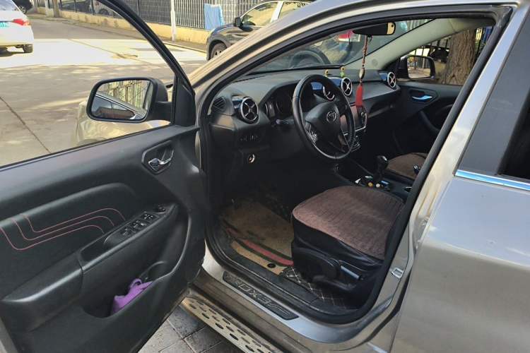 Used Soueast DX3 2018 1.5L Manual Luxury Model Driver Seat