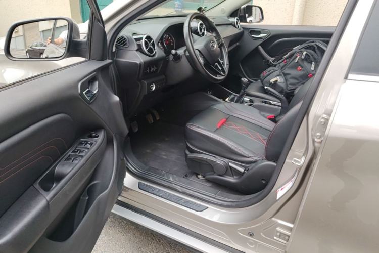 Used Soueast DX3 2018 1.5L Manual Luxury Model Driver Seat