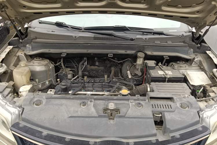 Used Soueast DX3 2018 1.5L Manual Luxury Model Engine Bay