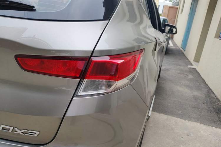 Used Soueast DX3 2018 1.5L Manual Luxury Model Exterior 3