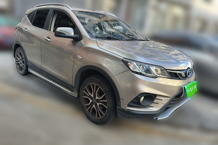 Used Soueast DX3 2018 1.5L Manual Luxury Model Front Right 45 Deg