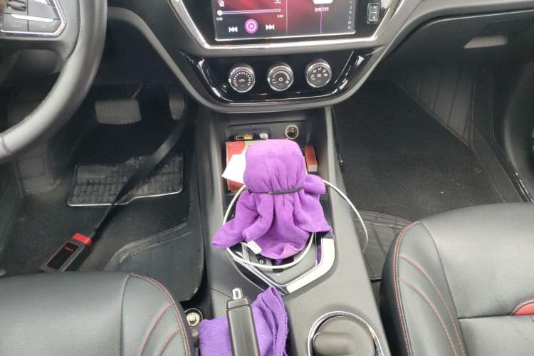 Used Soueast DX3 2018 1.5T CVT Luxury Model Gear Lever
