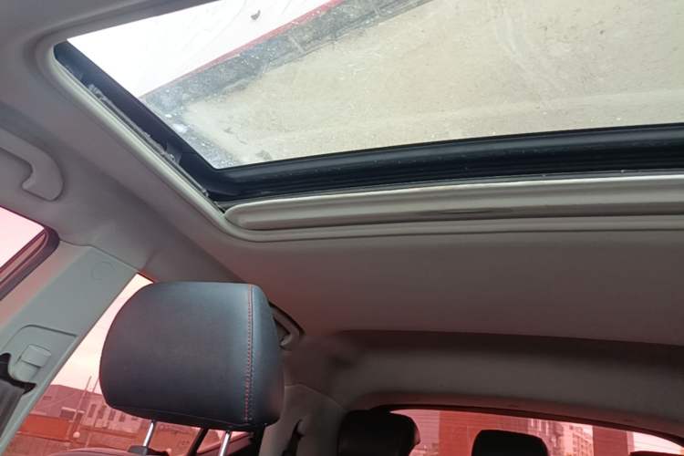 Used Soueast DX3 2018 1.5L Manual Luxury Model Headliner