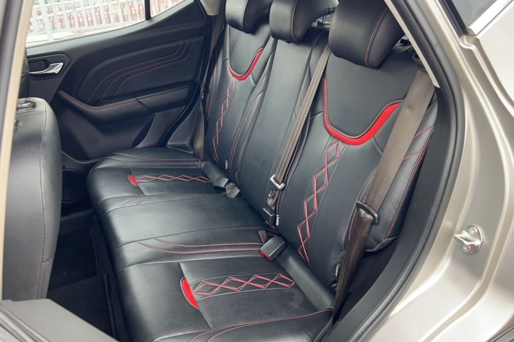 Used Soueast DX3 2018 1.5T CVT Luxury Model Interior 1