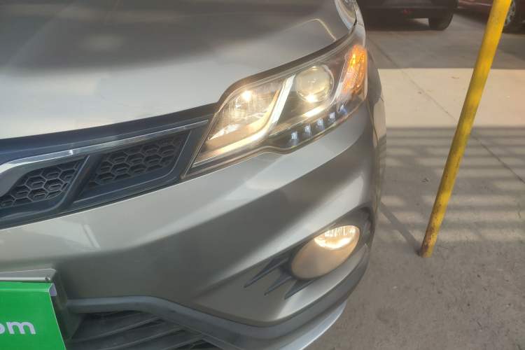 Used Soueast DX3 2018 1.5L Manual Luxury Model Left Front Headlight
