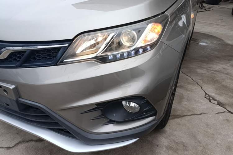 Used Soueast DX3 2018 1.5L Manual Luxury Model Left Front Headlight