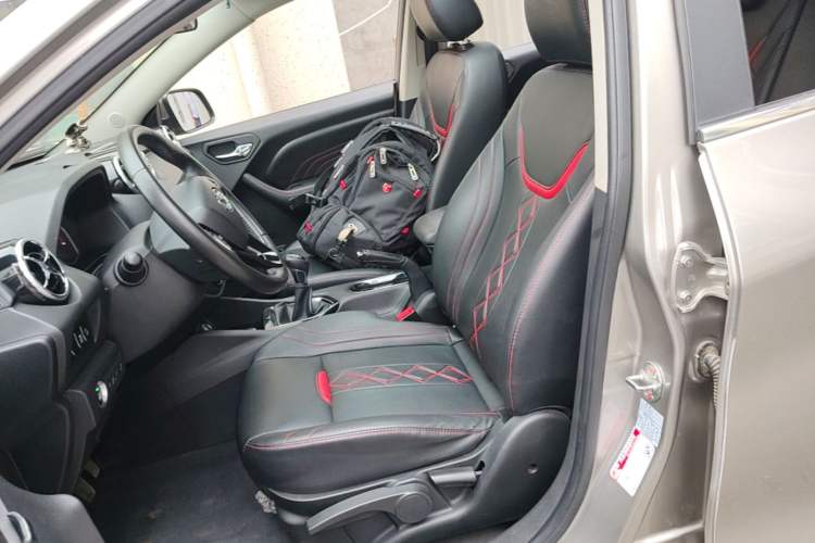 Used Soueast DX3 2018 1.5L Manual Luxury Model Left Front Seat