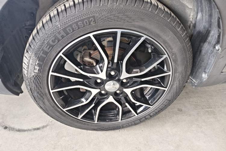 Used Soueast DX3 2018 1.5T CVT Luxury Model Left Front Wheel Hub