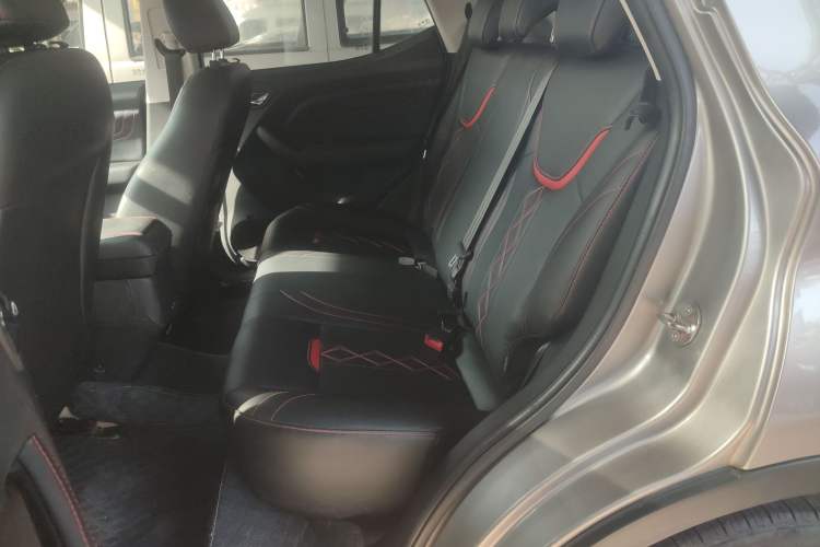 Used Soueast DX3 2018 1.5L Manual Luxury Model Left Rear Seat