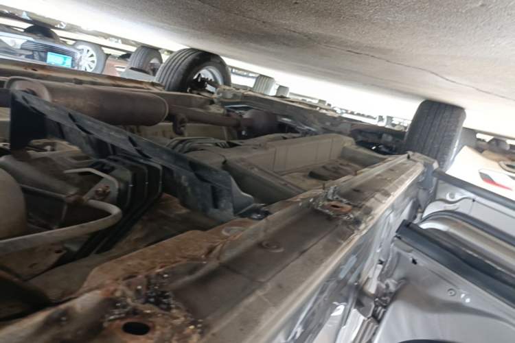 Used Soueast DX3 2018 1.5L Manual Luxury Model Left Side Sill