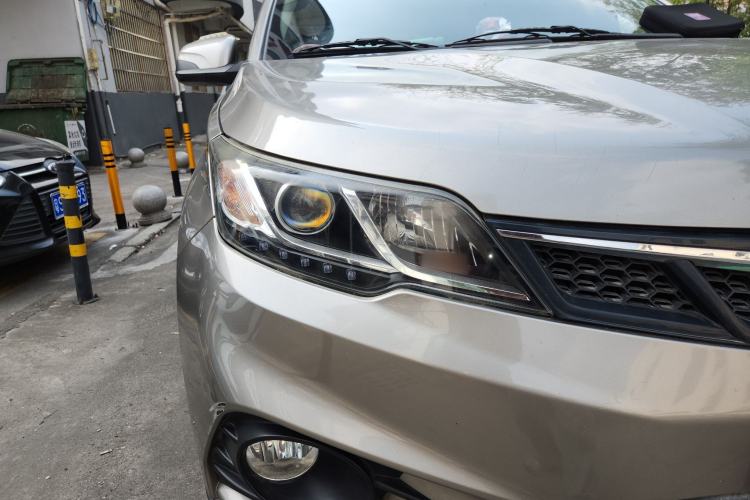 Used Soueast DX3 2018 1.5L Manual Luxury Model Right Front Headlight