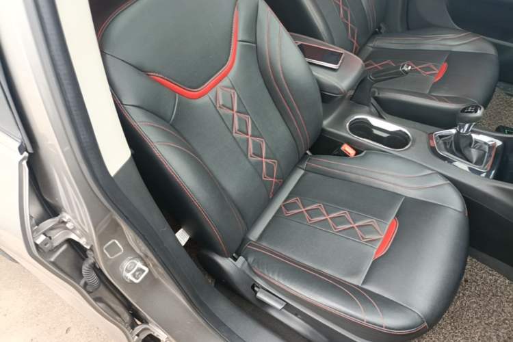 Used Soueast DX3 2018 1.5L Manual Luxury Model Right Front Seat