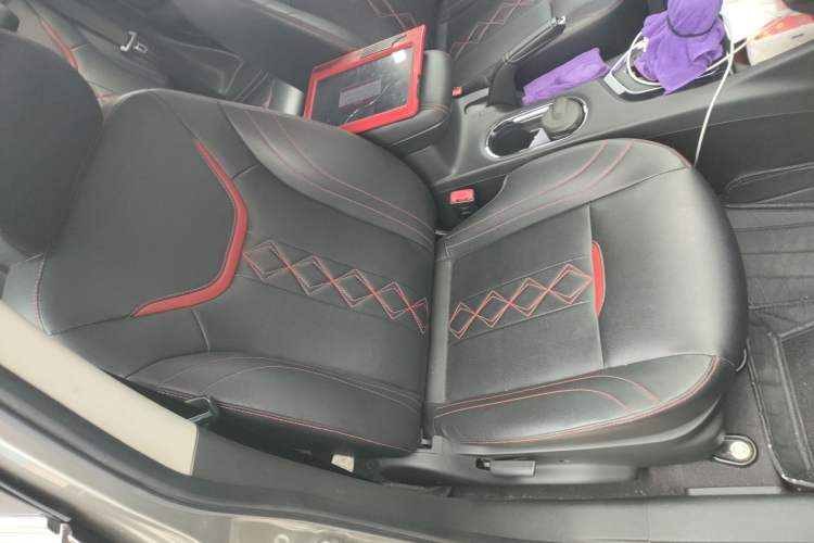 Used Soueast DX3 2018 1.5T CVT Luxury Model Right Front Seat