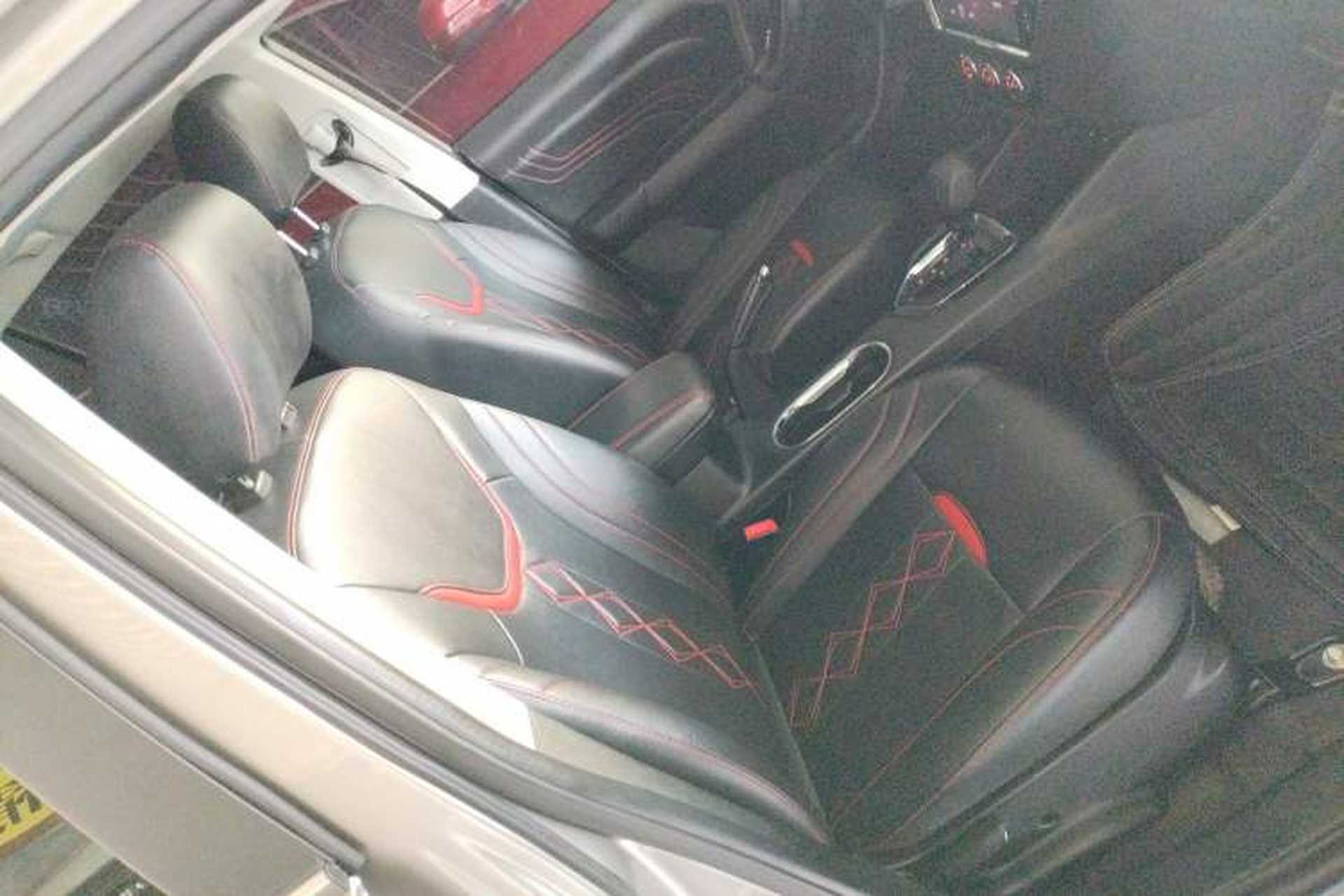 Used Soueast DX3 2018 1.5T CVT Luxury Model Right Front Seat