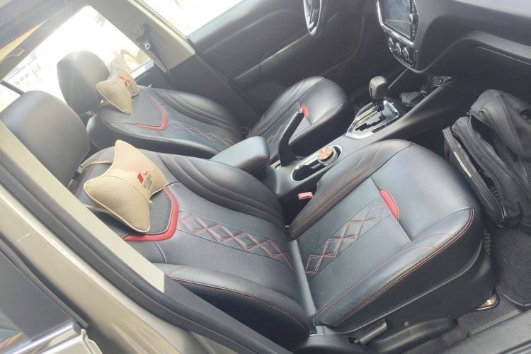 Used Soueast DX3 2018 1.5T CVT Luxury Model Right Front Seat