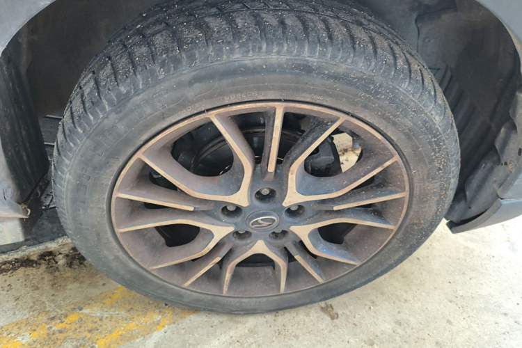Used Soueast DX3 2018 1.5L Manual Luxury Model Right Front Wheel Hub