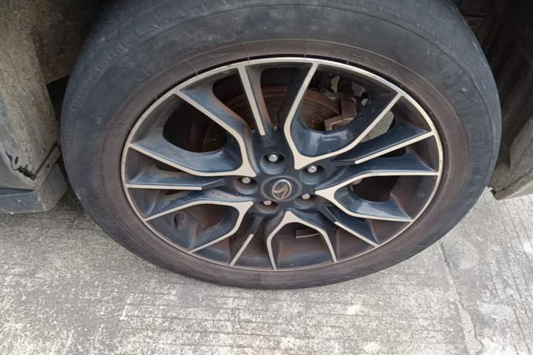 Used Soueast DX3 2018 1.5L Manual Luxury Model Right Front Wheel Hub