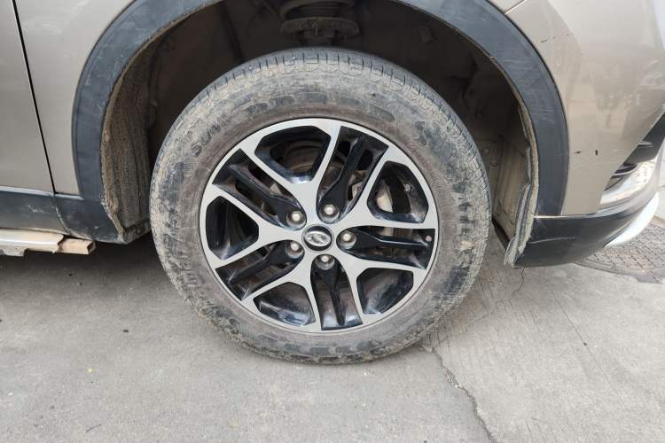 Used Soueast DX3 2018 1.5L Manual Luxury Model Right Front Wheel Hub
