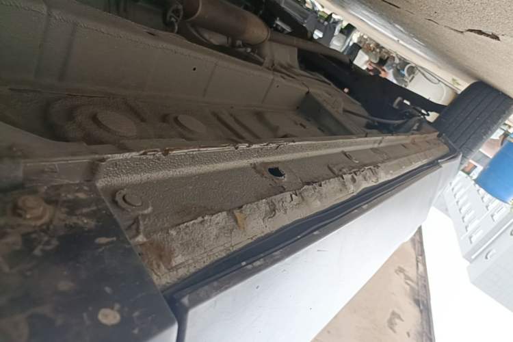 Used Soueast DX3 2018 1.5L Manual Luxury Model Right Side Sill