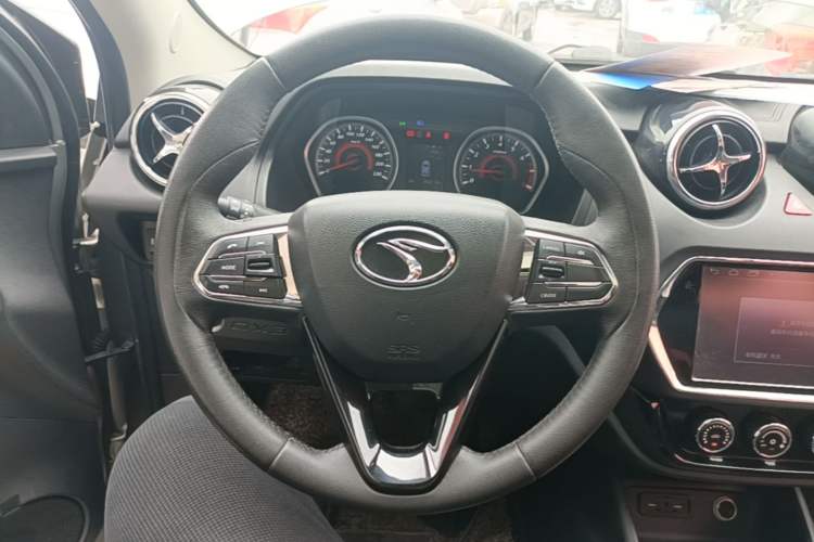 Used Soueast DX3 2018 1.5L Manual Luxury Model Steering Wheel