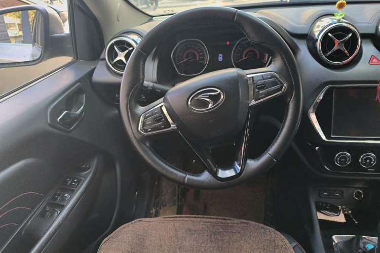 Used Soueast DX3 2018 1.5L Manual Luxury Model Steering Wheel
