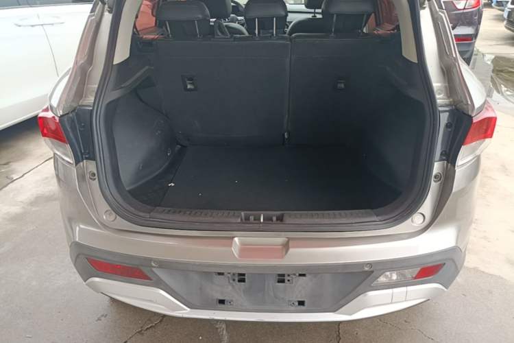 Used Soueast DX3 2018 1.5L Manual Luxury Model Trunk