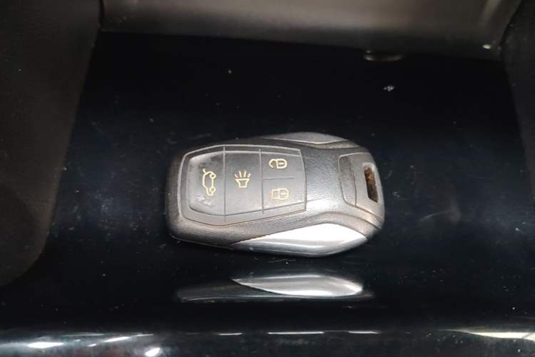 Used Soueast DX3 2018 1.5L Manual Luxury Model Vehicle Key