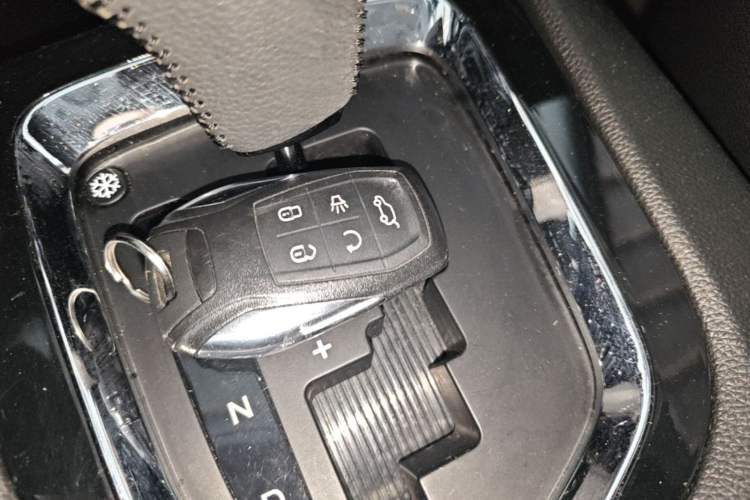 Used Soueast DX3 2018 1.5T CVT Luxury Model Vehicle Key