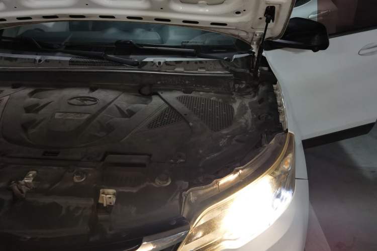Used Soueast DX3 2018 1.5L Manual Flagship Edition Engine Bay Left