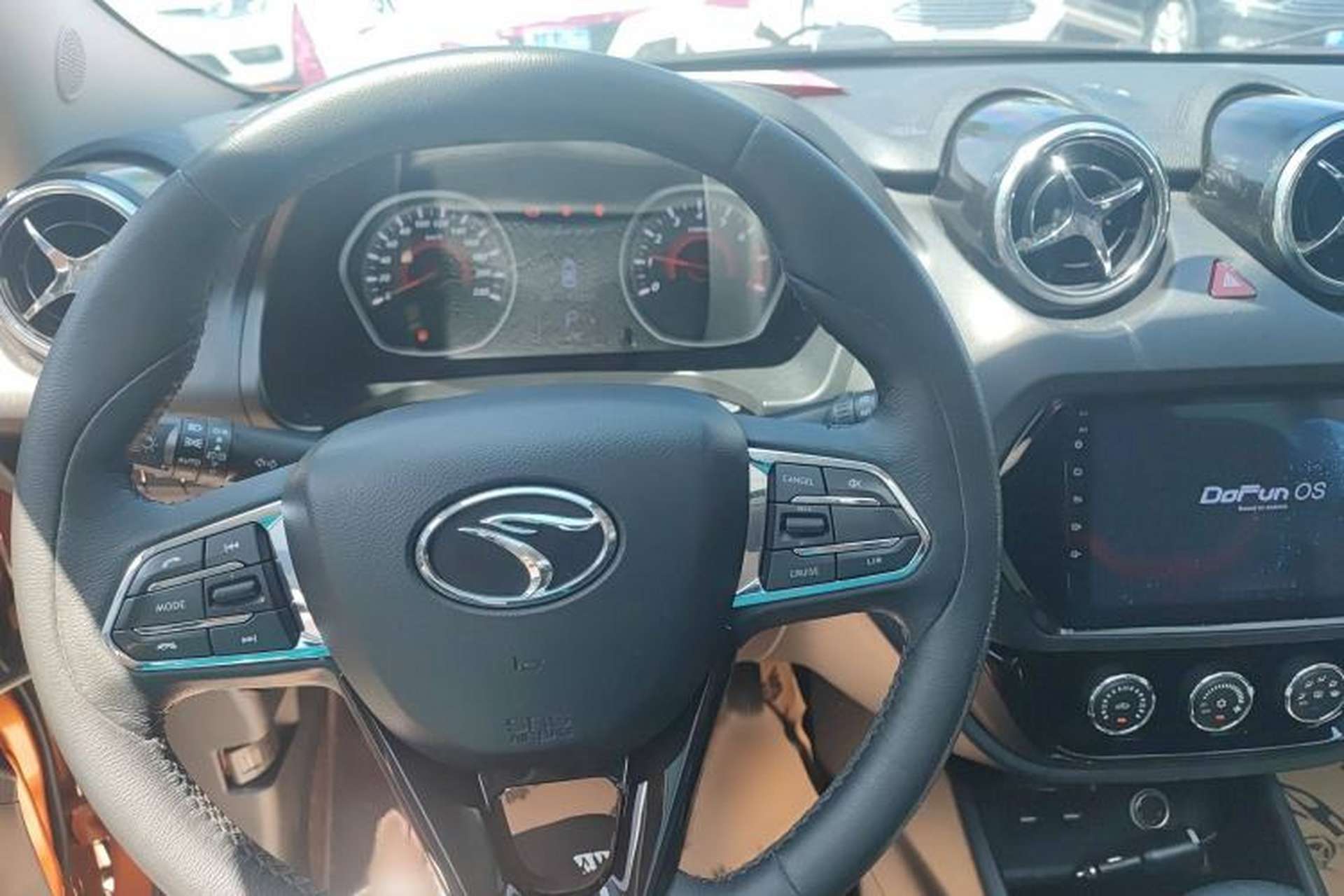 Used Soueast DX3 2018 1.5T CVT Luxury Model Interior 3