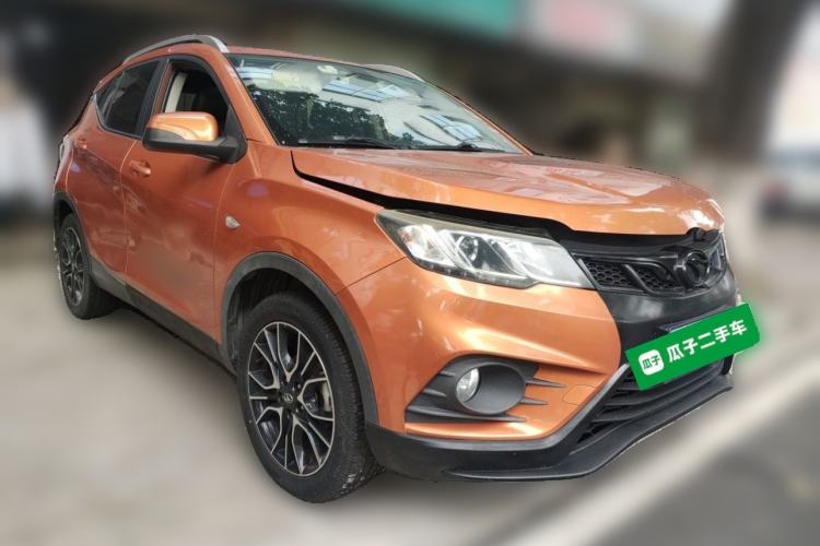 Used Soueast DX3 2018 1.5T CVT Luxury Model Front Right 45 Deg