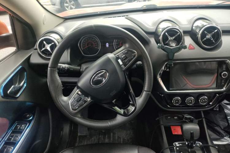Used Soueast DX3 2018 1.5T CVT Luxury Model Steering Wheel