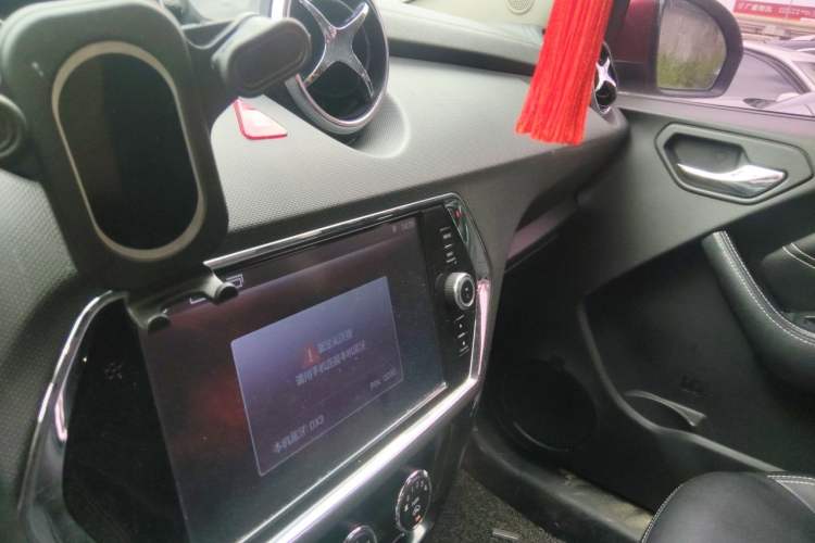 Used Soueast DX3 2018 1.5L Outdoor Edition Manual Luxury Version Audio And AC Panel